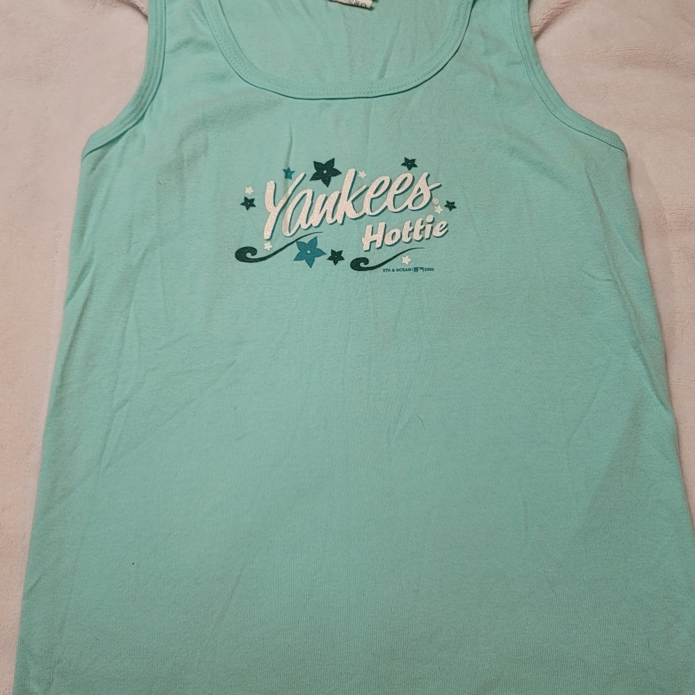 Yankees hottie tank top- early 00's by 5th&ocean clothing